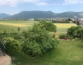 Wohnmobilstellplatz: Aussicht im Garten hinter dem Haus, Stellplatz ist vor dem Haus - Idylle im Mittelland der Schweiz