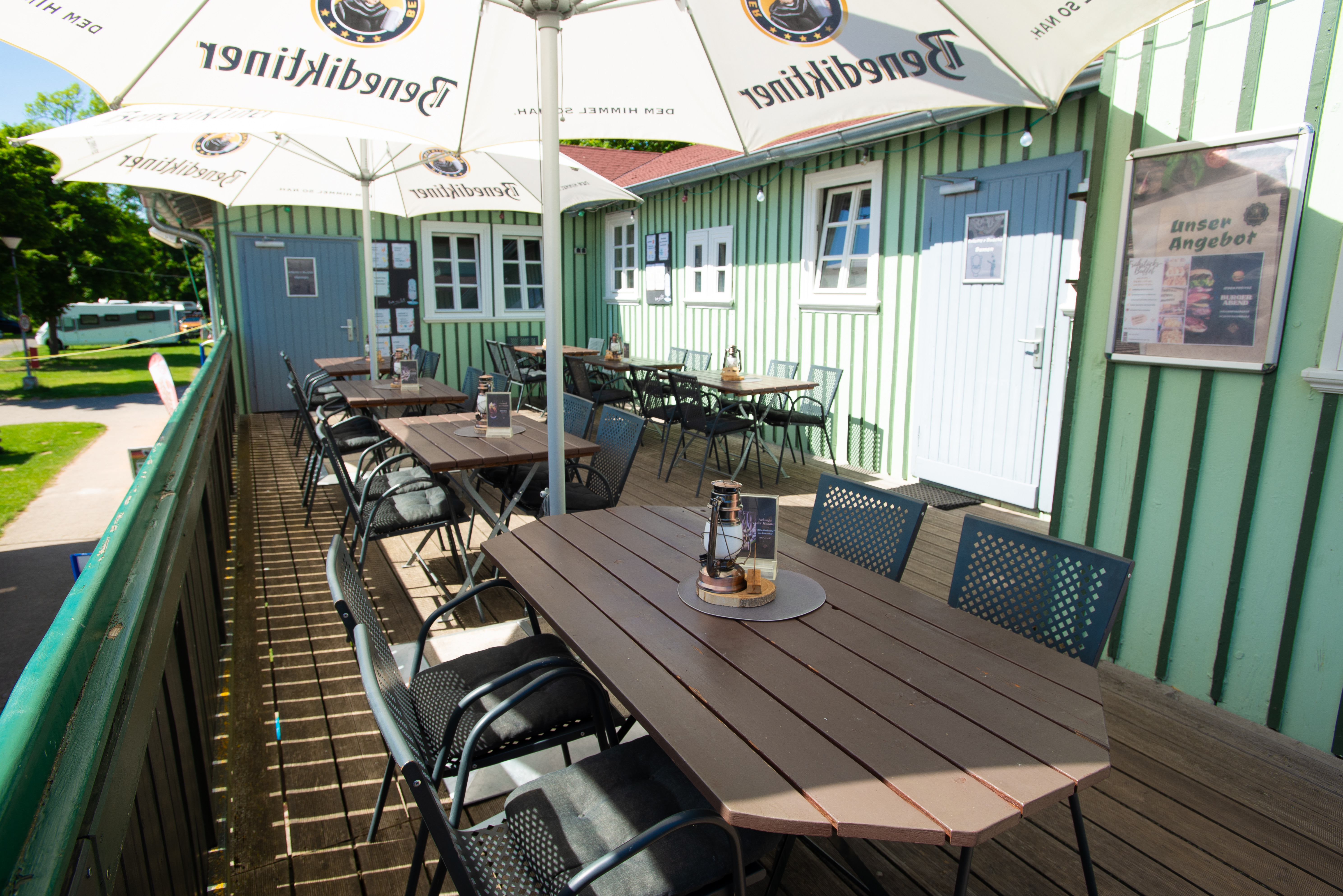 Reisemobilstellplatz - Bad Hersfeld - Gastro-Terrasse - Campingplatz Rotenburg an der Fulda