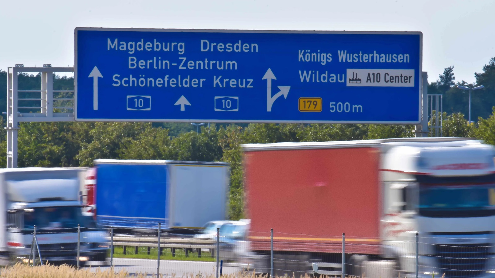 Wohnmobilstellplatz: nahe der Autobahn - bewachter Premium Wohnmobilstellplatz am S-Bahnhof Königs Wusterhausen b. Berlin