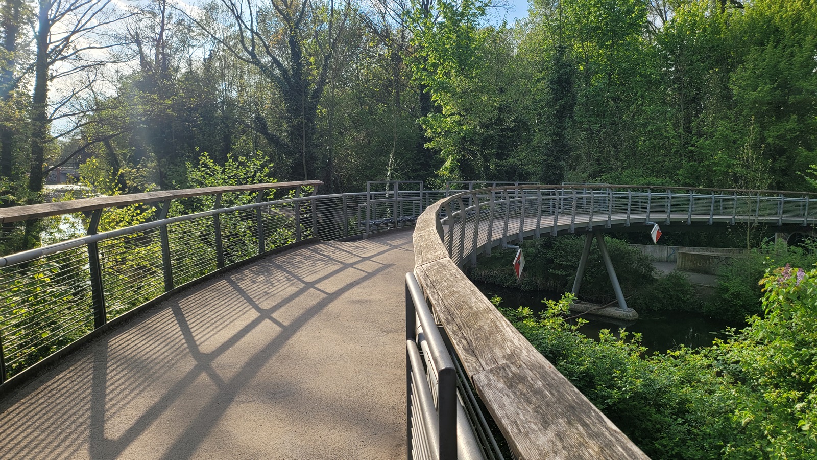 Wohnmobilstellplatz: bewachter Premium Wohnmobilstellplatz am S-Bahnhof Königs Wusterhausen b. Berlin