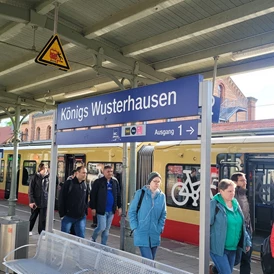 Wohnmobilstellplatz: S- u. Regionalbahnhof in 3 Gehminuten - mein-Wohnmobilstellplatz am S-Bahnhof Königs Wusterhausen