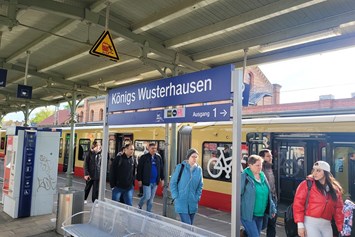 Wohnmobilstellplatz: S- u. Regionalbahnhof in 3 Gehminuten - mein-Wohnmobilstellplatz am S-Bahnhof Königs Wusterhausen
