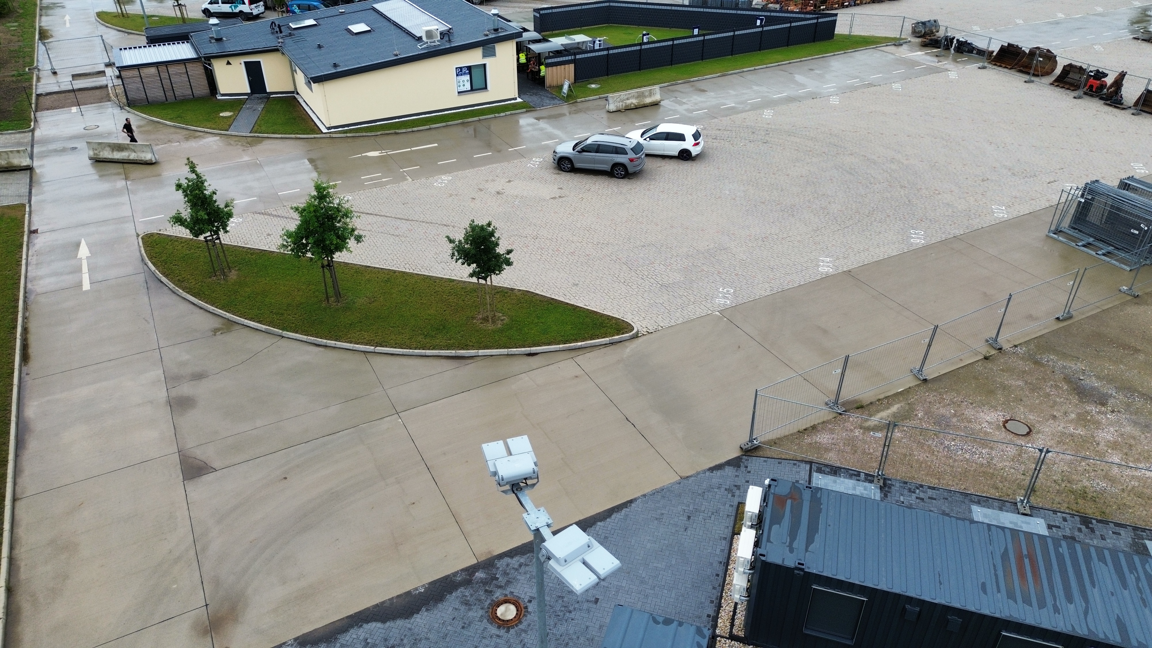 kampeerplaats voor campers - Dessau-Roßlau - Stellplatz direkt mit Anschluss zum Bistro/Shop. - Wohnmobil- und Caravan-Parkplatz bei Dessau gleich an der A9 Ausfahrt 9 Vockerode