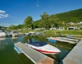 Reisemobilstellplatz: Reisemobilstellplätze am KNAUS Campingpark Mosel/Burgen