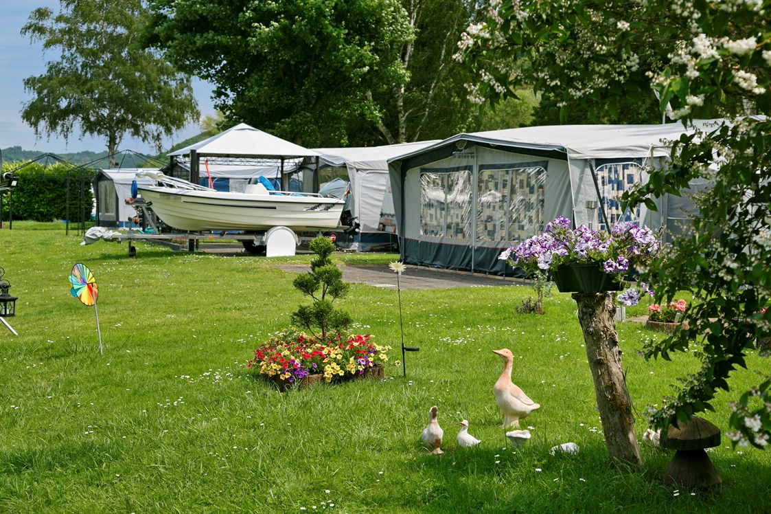 Reisemobilstellplatz: Reisemobilstellplätze am KNAUS Campingpark Mosel/Burgen