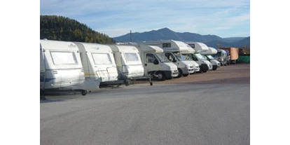 Plaza de aparcamiento para autocaravanas - Trentino - Homepage http://www.soleando.it - Soleando Camper Parking