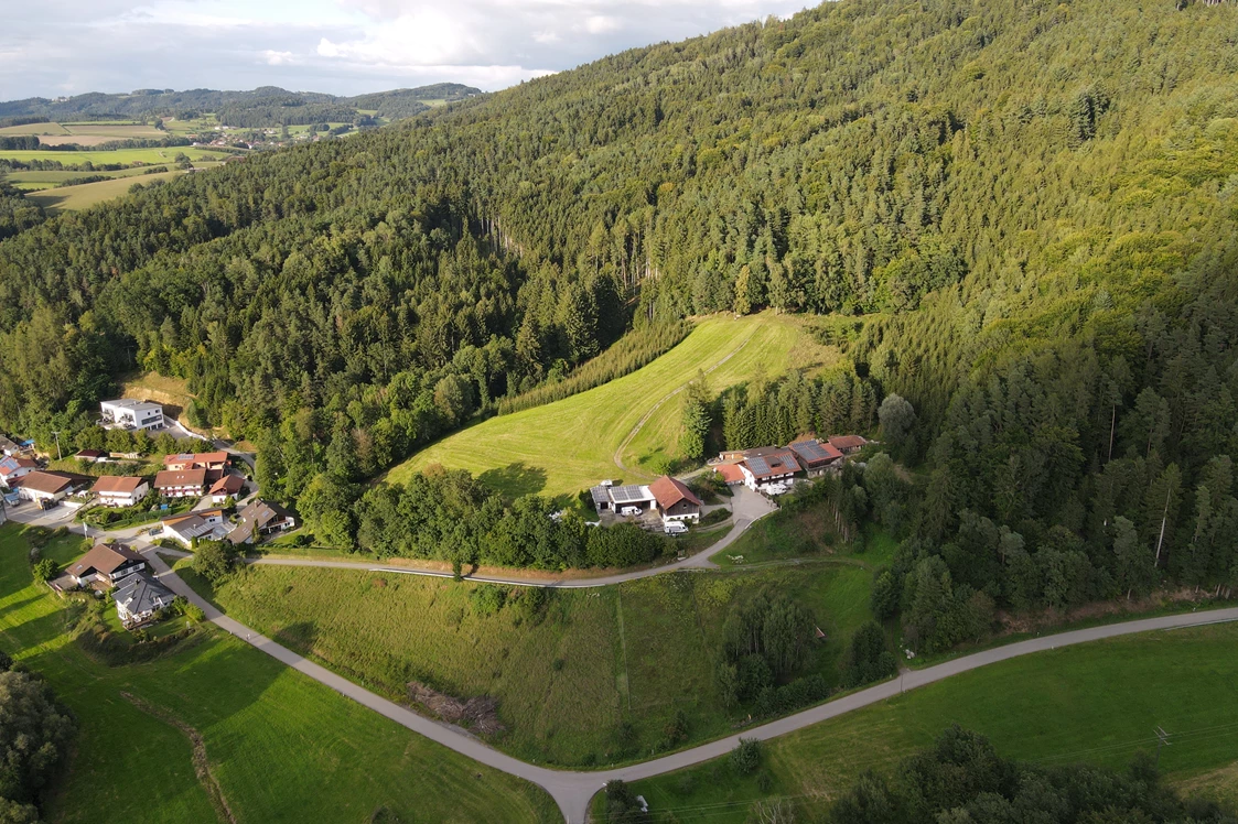 Wohnmobilstellplatz: Kleiner Berghof im bayrischen Wald