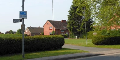 Place de parking pour camping-car - Art des Stellplatz: eigenständiger Stellplatz - Wirdum - Stellplatz am Schützenplatz