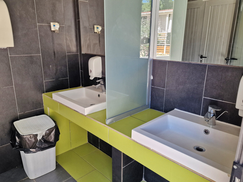 Wohnmobilstellplatz: Taber Pašman Discrete Lodging