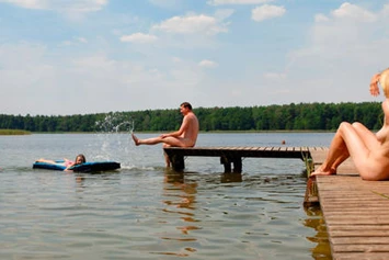 Wohnmobilstellplatz: Wohnmobilstellplatz am FKK Campingplatz am Rätzsee