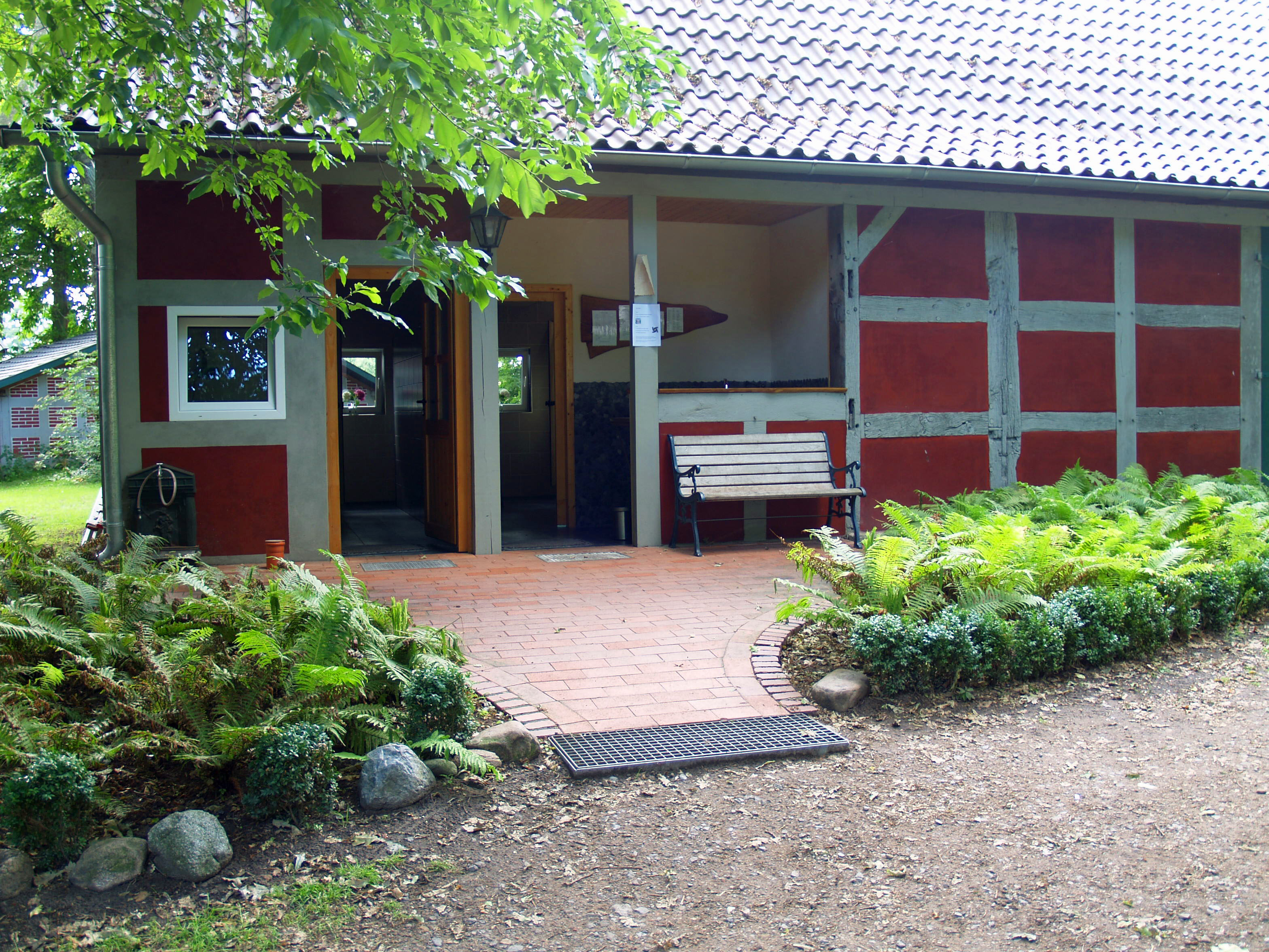 Reisemobilstellplatz: Sanitäranlage - Campingplatz - Ehrlingshof