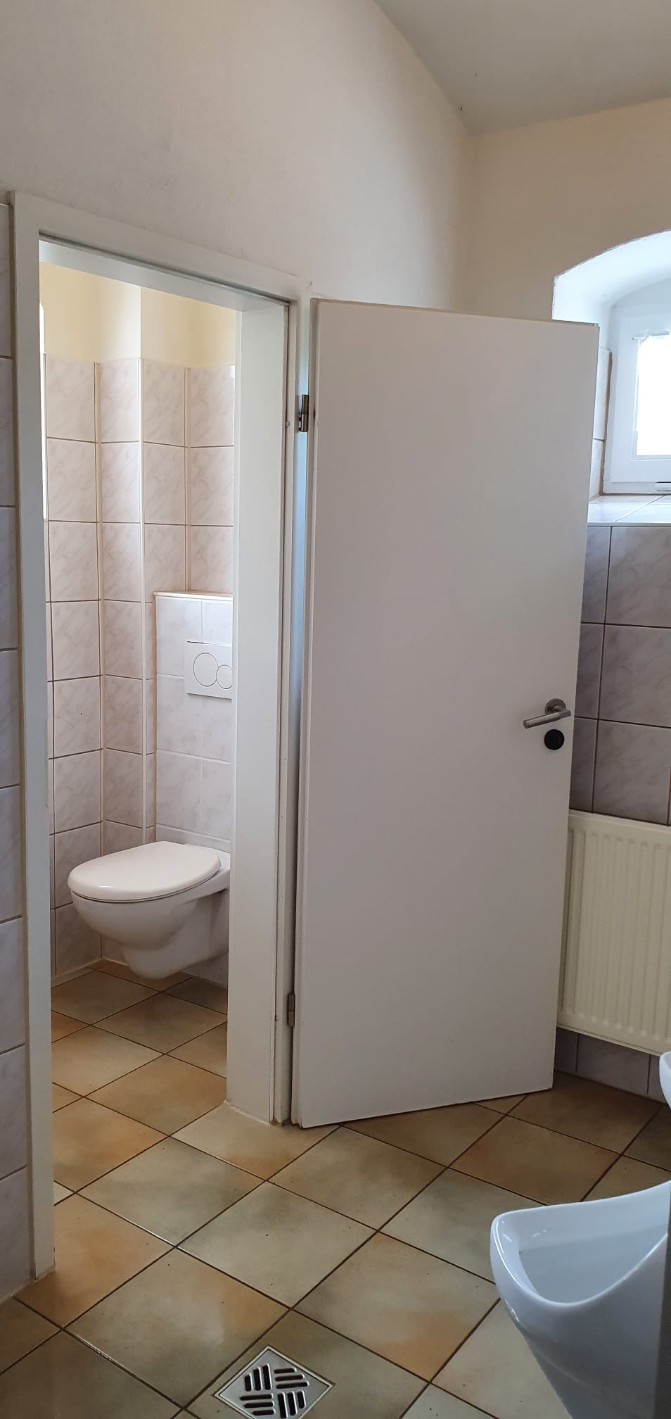 Wohnmobilstellplatz: Camper Stellplätze Restauration Julius Kost