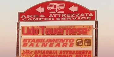 Reisemobilstellplatz - Duschen - Apulien - Lido Tavernese