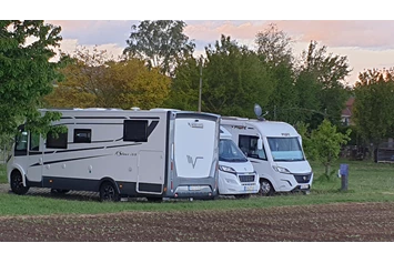 Wohnmobilstellplatz: Weingut Schott