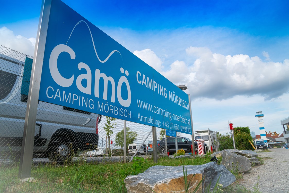 Wohnmobilstellplatz: Einfahrt CamÖ - Schrankenanlage - CamÖ Camping Mörbisch am Neusiedlersee