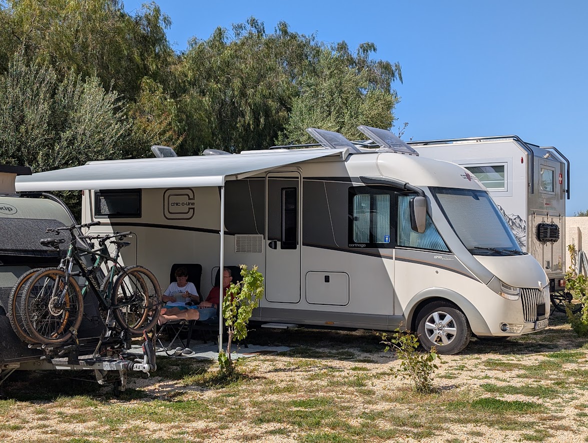 Wohnmobilstellplatz: Big Pitch - Lilybeo Village - Camping & Residence