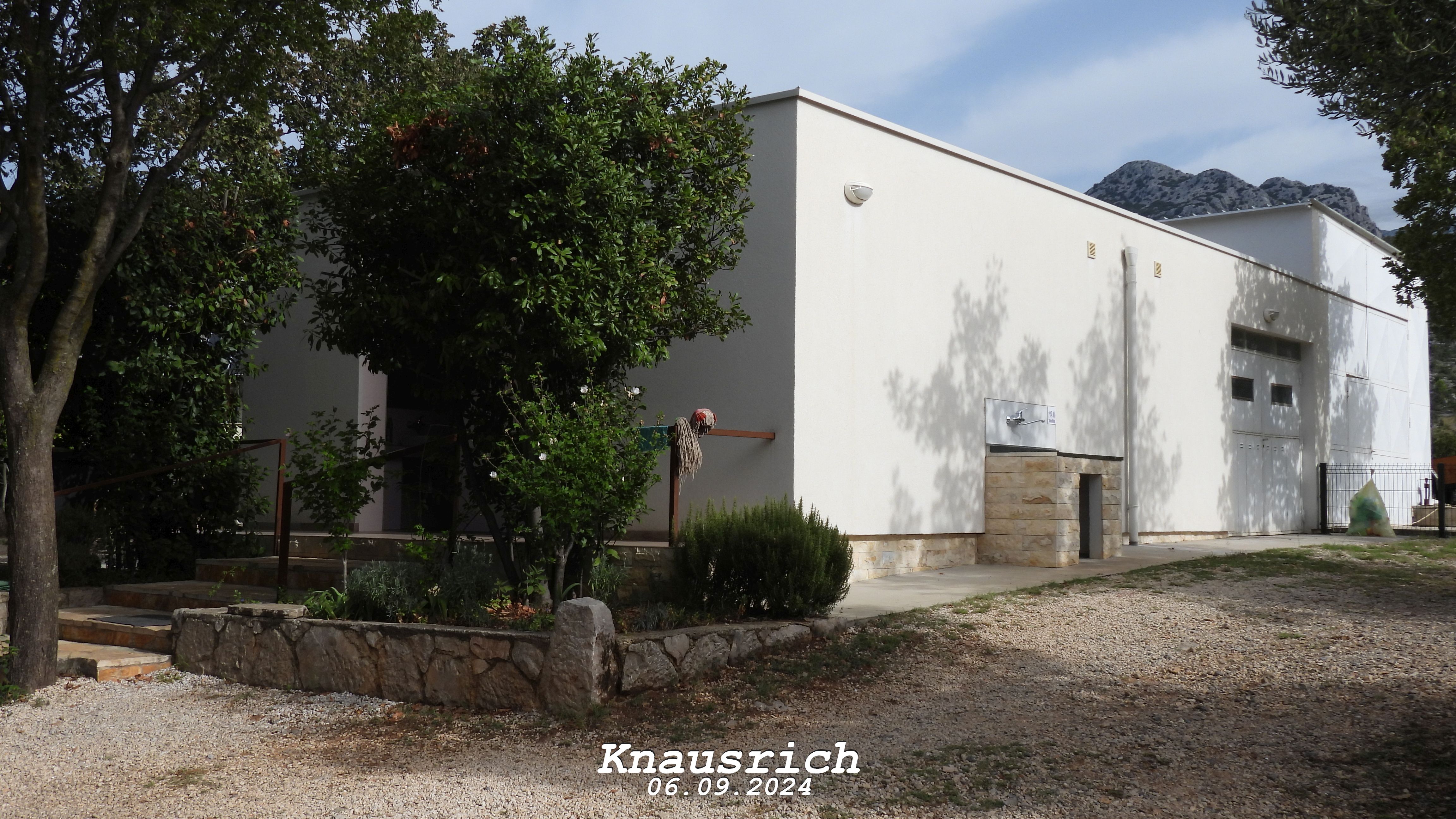 Reisemobilstellplatz: Kamp Igor