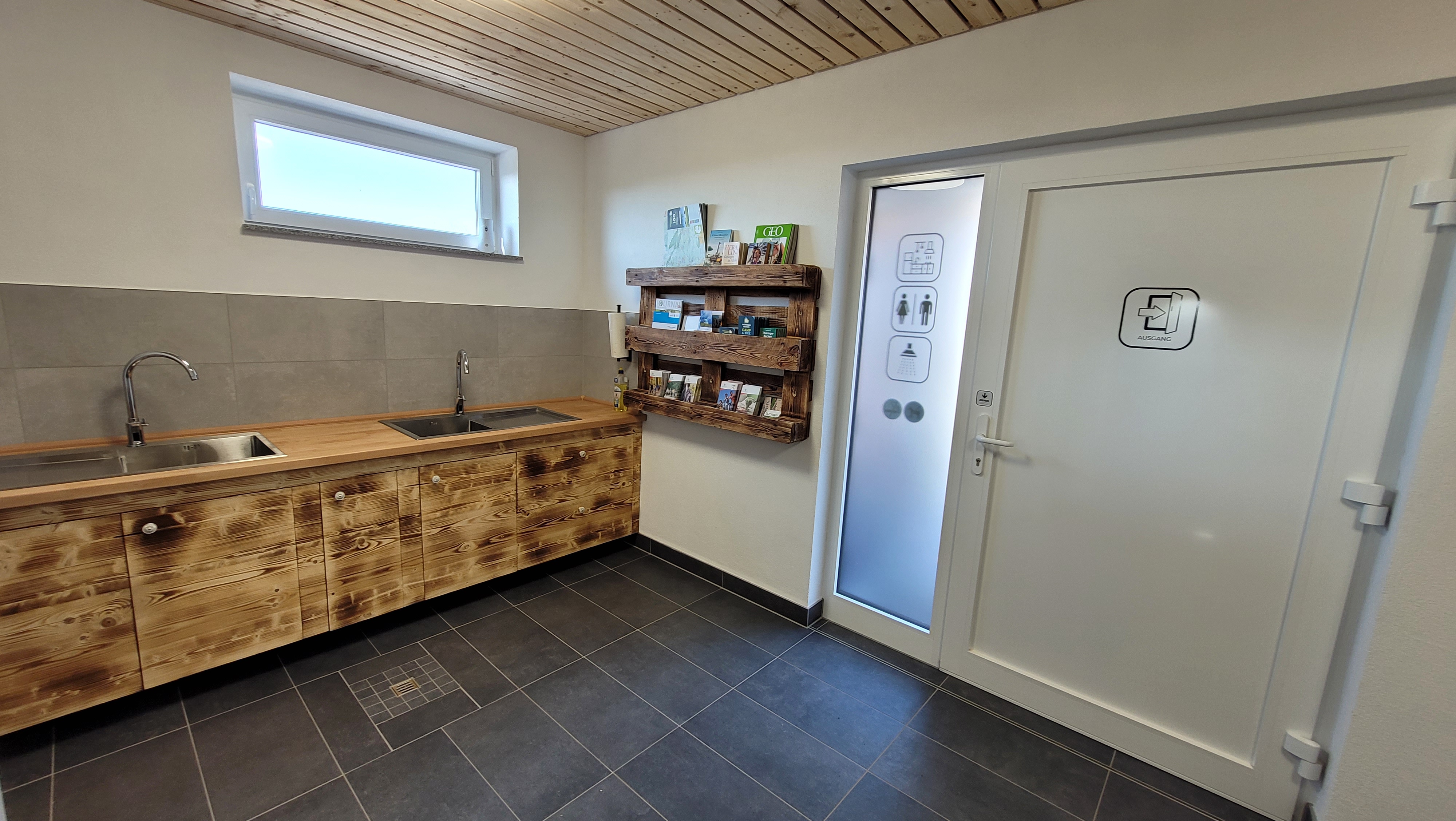 Reisemobilstellplatz: Stellplatz Am Gartenberg in Ostramondra