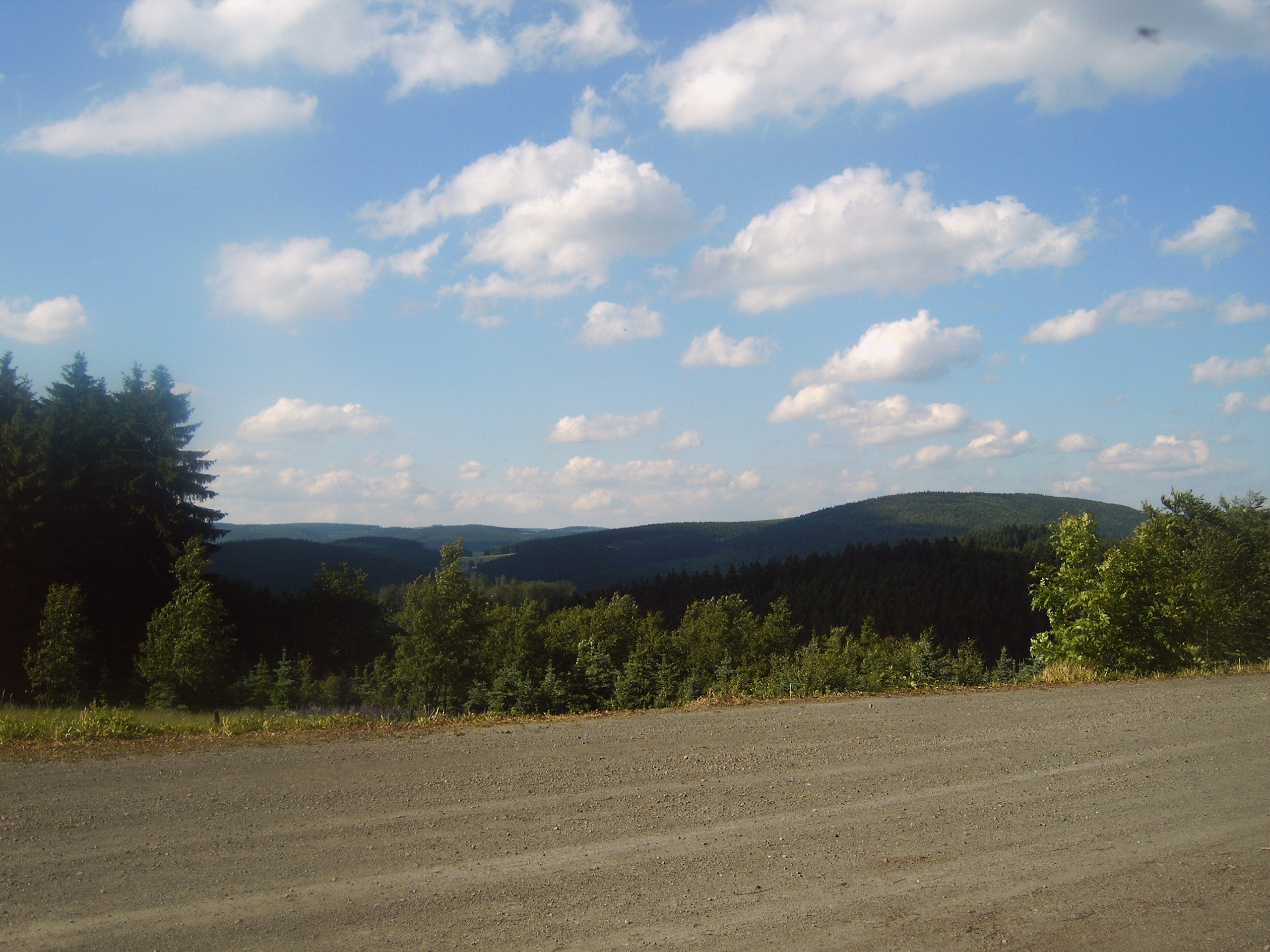 Wohnmobilstellplatz: Blick vom Stellplatz - Landgasthof Restaurant Laibach