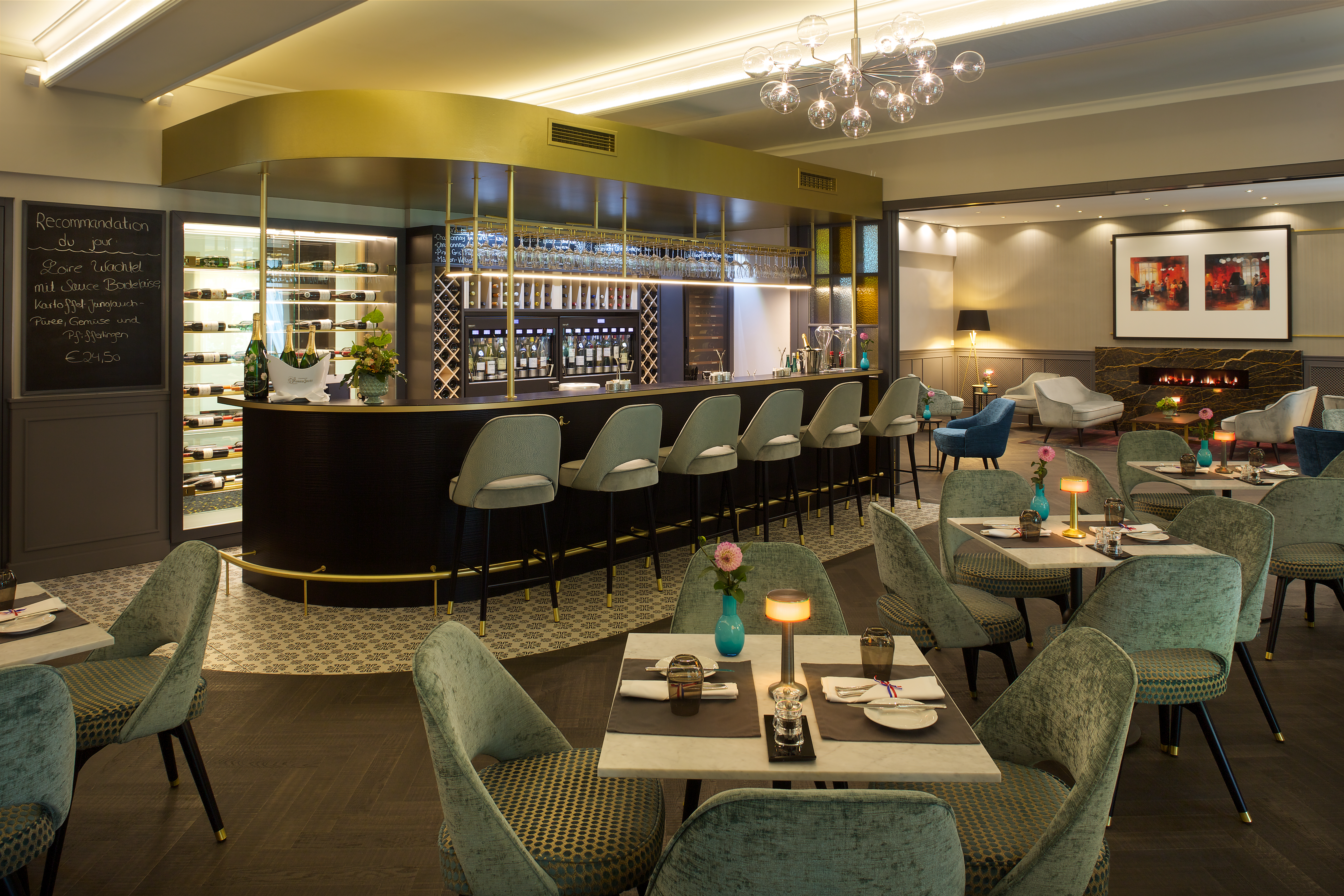 Reisemobilstellplatz: Das französische Restaurant Petit Plaisir im Spahotel Sonnenhof - Wohnmobilstellplatz Spahotel Sonnenhof - Horeca