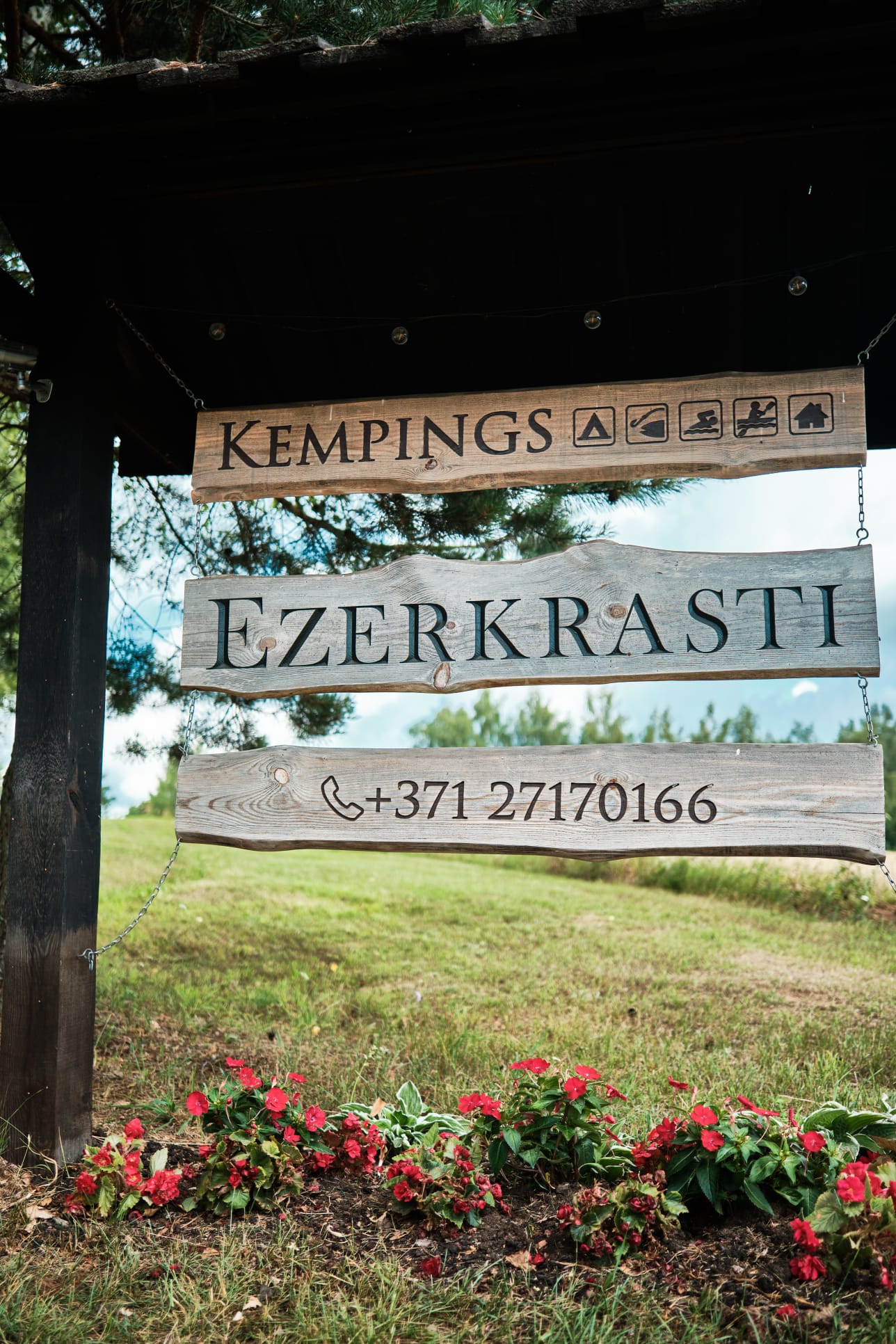 Reisemobilstellplatz: entrence - Campsite next to Balotes lake EZERKRASTI 