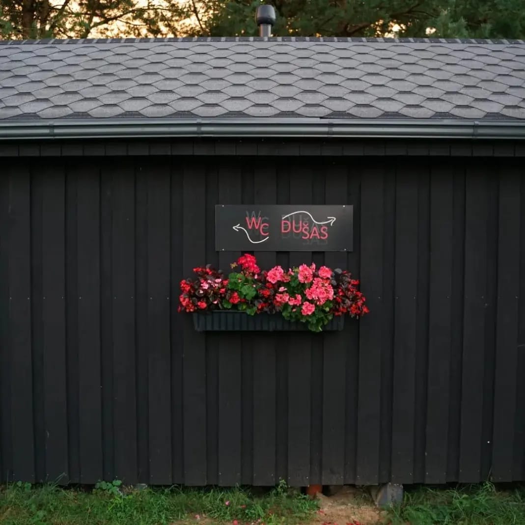 Reisemobilstellplatz: Campsite next to Balotes lake EZERKRASTI 