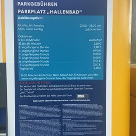 Wohnmobilstellplatz: Preisinformation - Stellplatz am Parkplatz des Hallenbades Ingolstadt