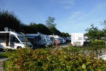 Wohnmobilstellplatz: Wohnmobilplätze innen - Rosenfelder Strand Ostsee Camping