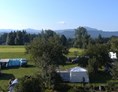Wohnmobilstellplatz: Wunderbarer Blick in die Berge - Campinghof Sommer