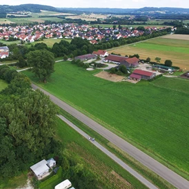 Wohnmobilstellplatz: Ausglick zur Gemeinde Berg - Camping in Berg