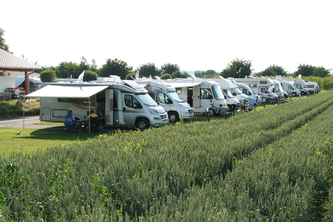 Wohnmobilstellplatz: Wohnmobilgarten am Kirschenhof