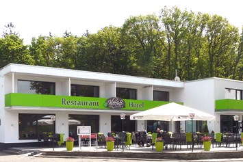 Wohnmobilstellplatz: Stellplatz am Eifel-Gasthof Kleefuß