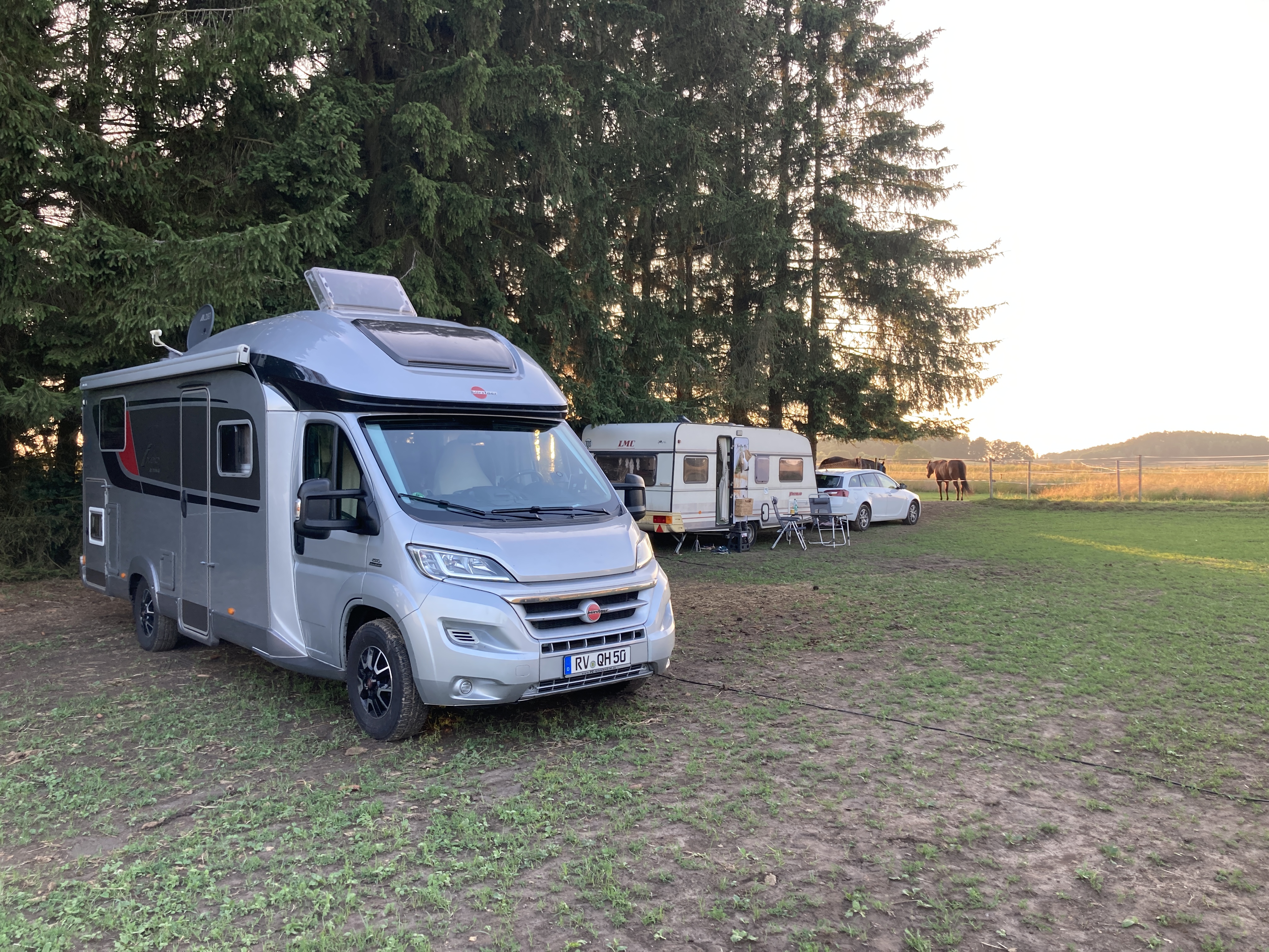 área camper - Bad Schandau - Blick zum Triebenberg am Reiterhof
