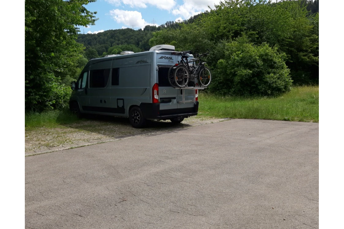 Wohnmobilstellplatz: Stellplatz - Wohnmobilstellplatz an der Schiffsanlegestelle