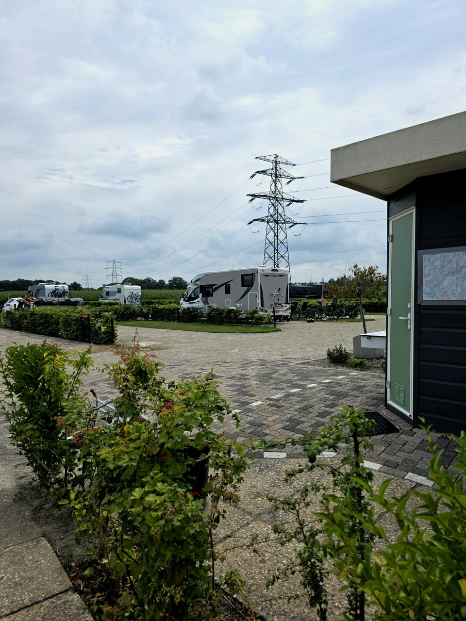 Wohnmobilstellplatz: Camperplaats den Heijkant - Den Heijkant B&B – Wohnmobilstellplatz – Mittagscafé