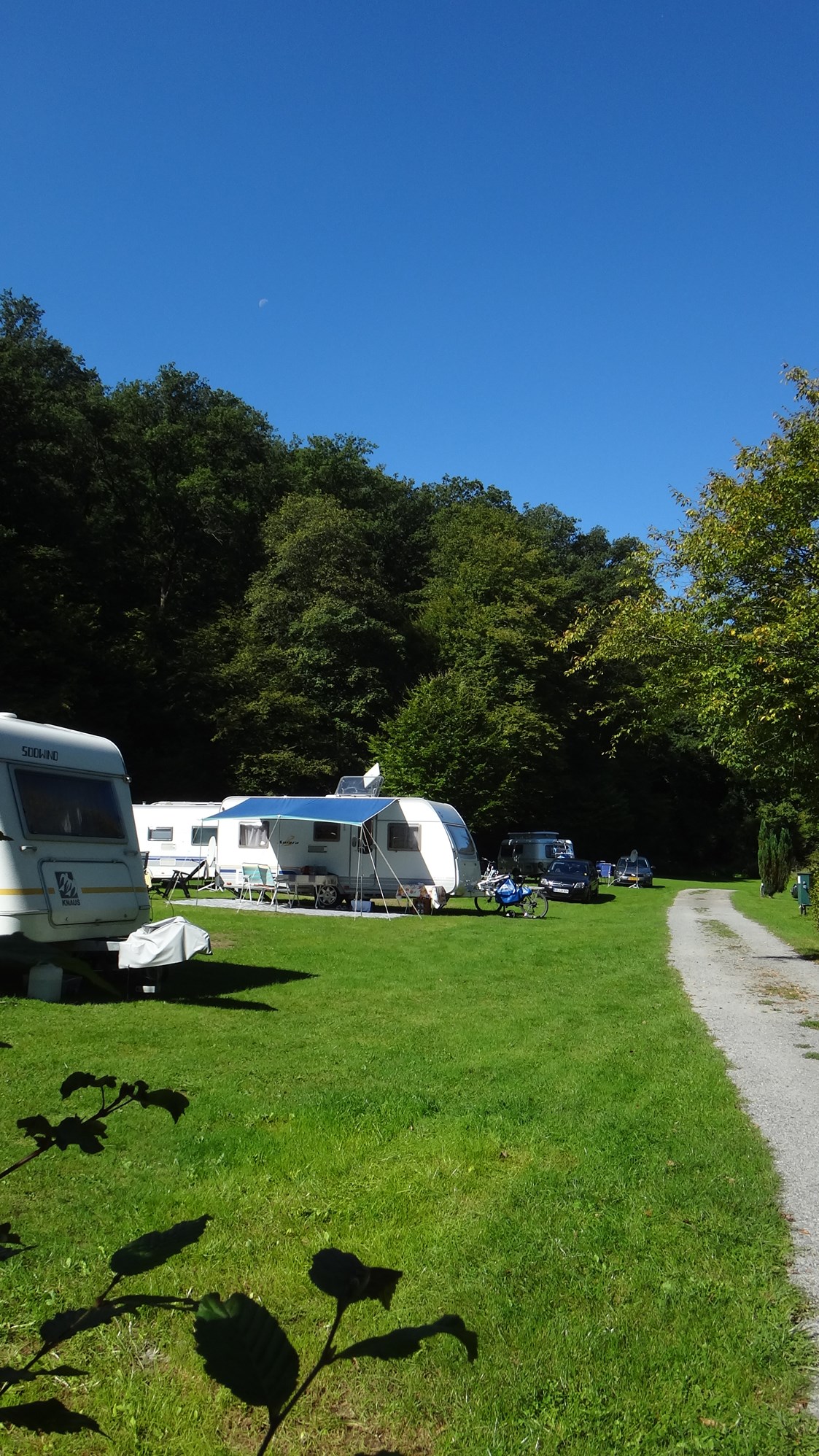 Wohnmobilstellplatz: Stellplätze - Odenwald-Camping-Park