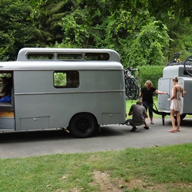 Wohnmobilstellplatz: Nostalgie mit Oldtimer-Wohnmobil - Odenwald-Camping-Park