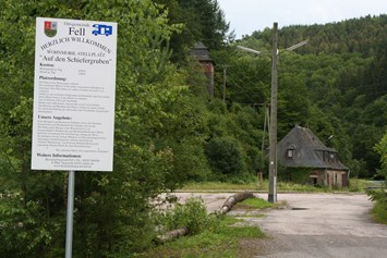 Wohnmobilstellplatz: Stellplatz am Besucherbergwerk Fell