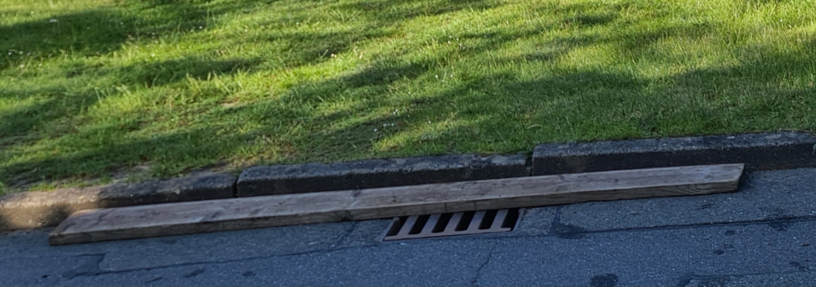 Wohnmobilstellplatz: Bordsteinkante - Ruhiger Platz in der Nähe der Mühle, Ostsee in Reichweite