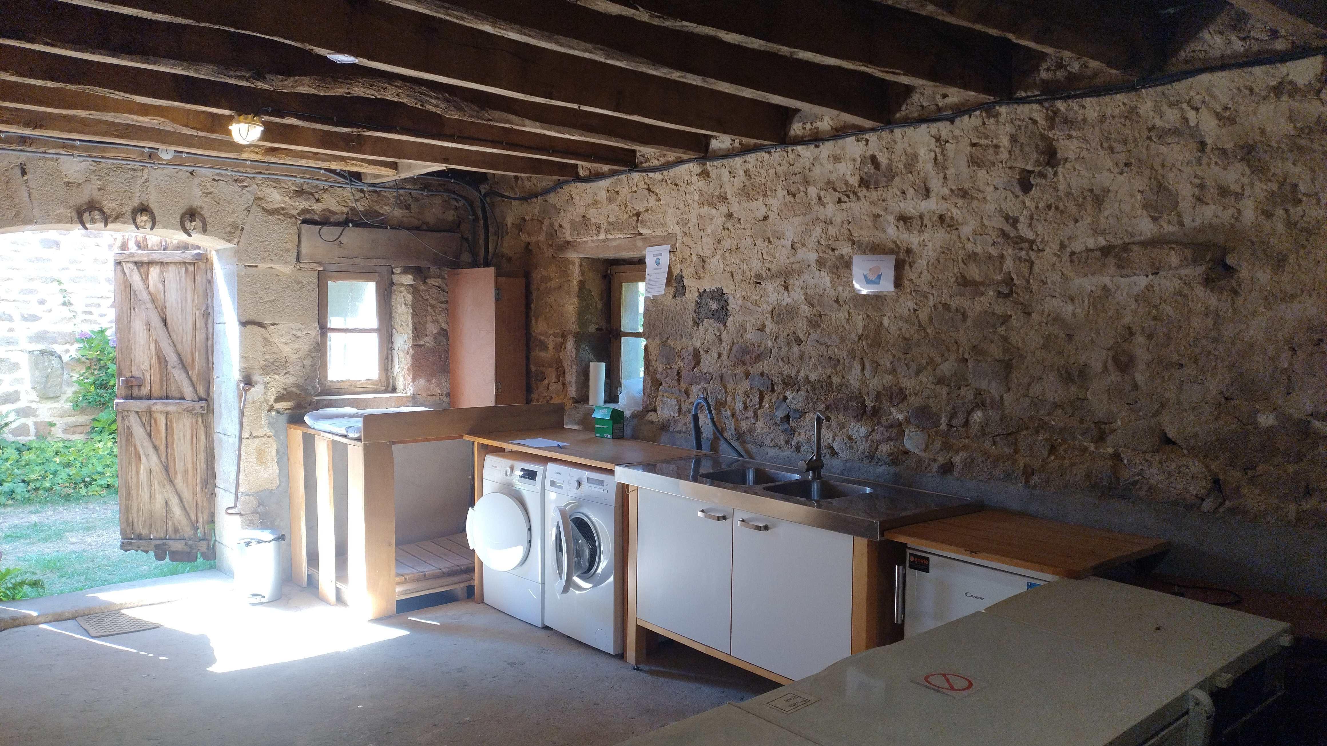 Wohnmobilstellplatz: Les Quatre Saisons Soubrebost - Wasch-und Wickelraum - Les Quatre Saisons Soubrebost - Infrastructure