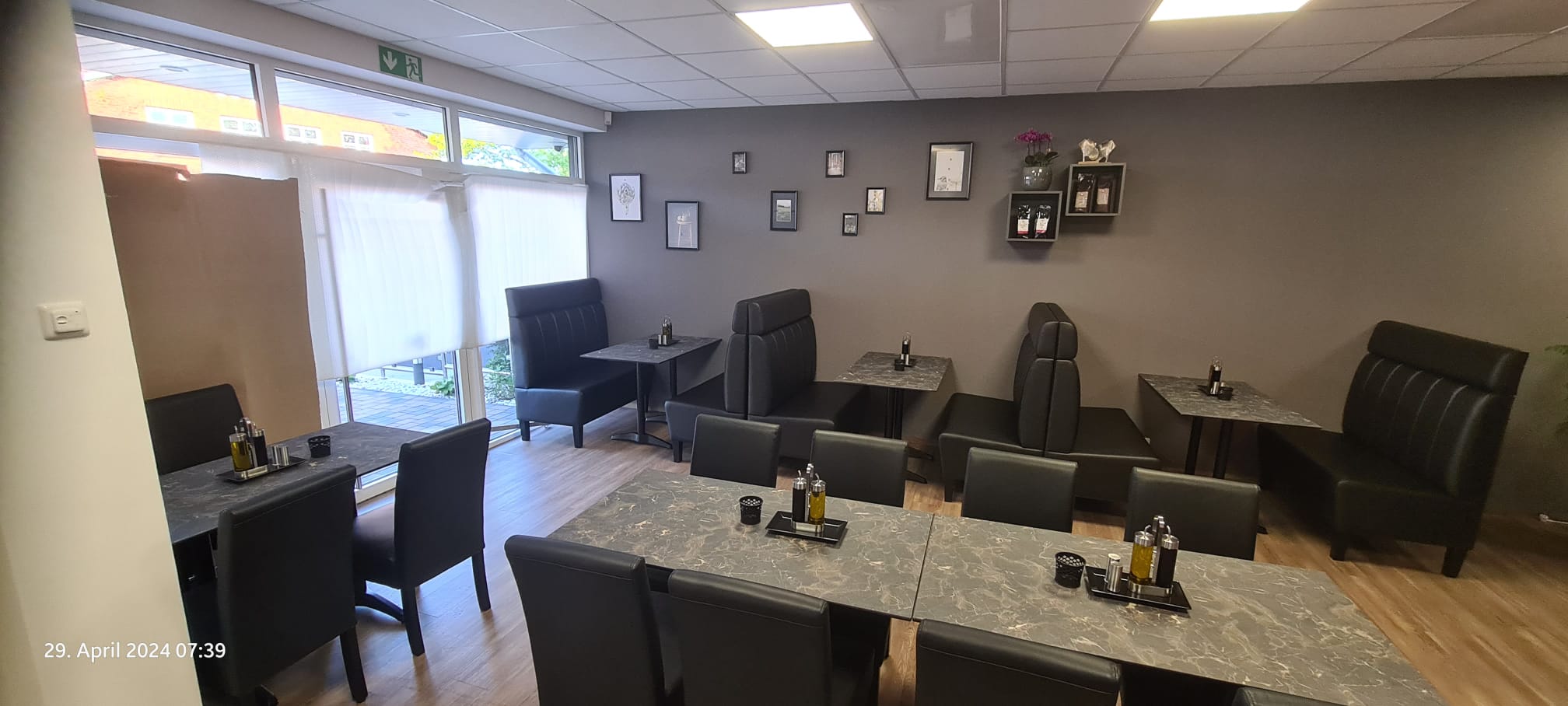 Wohnmobilstellplatz: Bistro "Arbaéllo" 
Ital.Bistro und Café - Passage Zur Alten Post