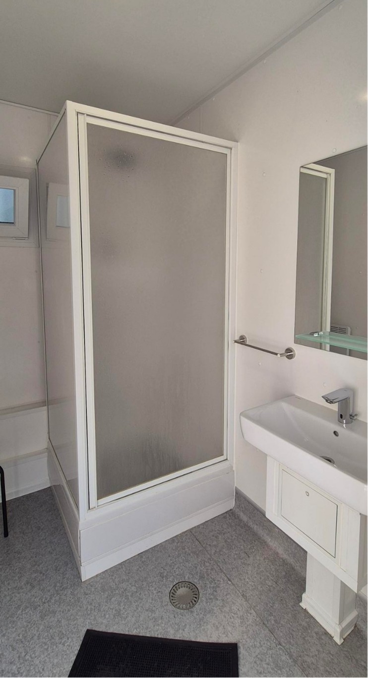 Wohnmobilstellplatz: Duschen - Reisemobil-Stellplatz / Hotel Busch Atter, Osnabrück - Sanitaire