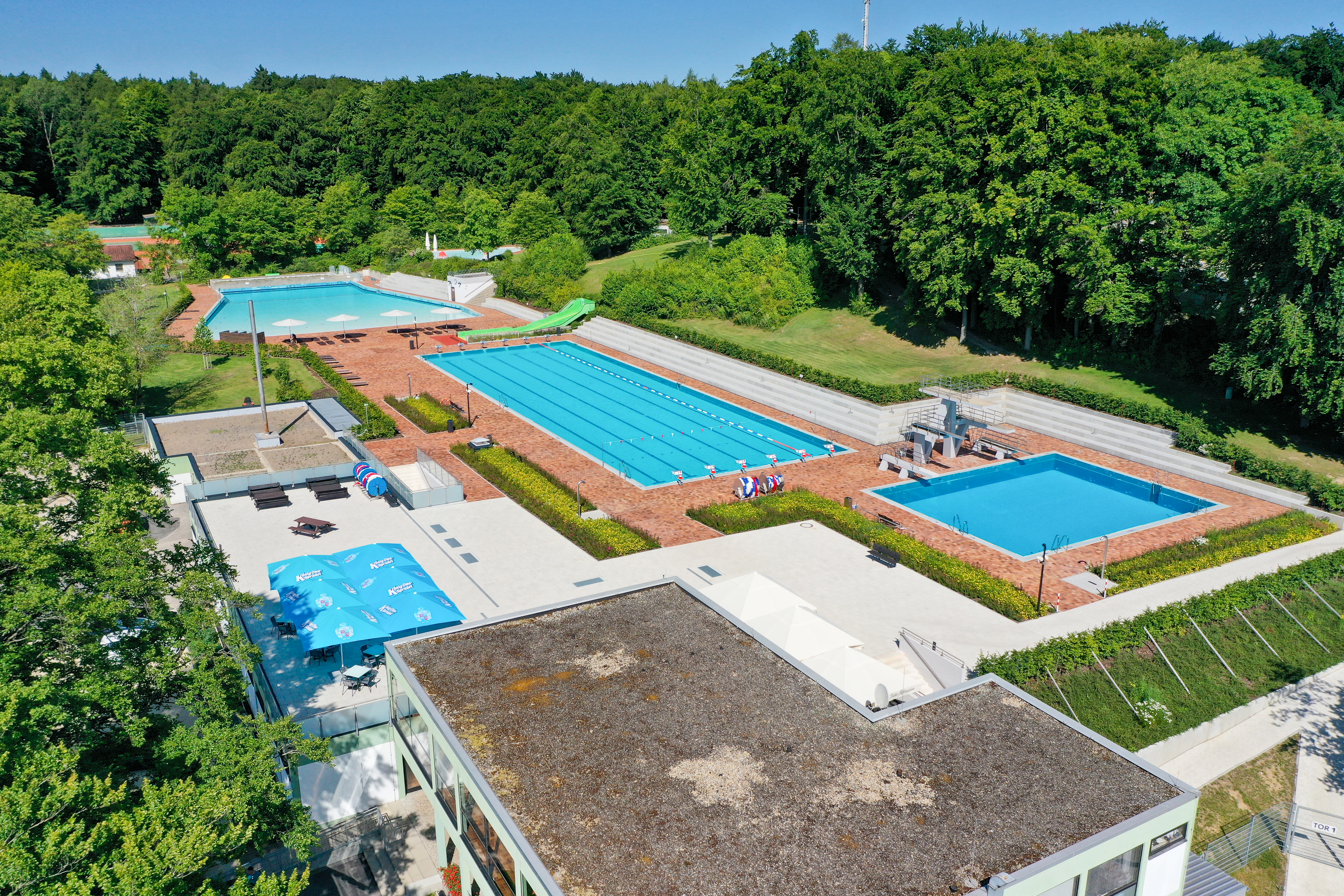 Reisemobilstellplatz - Kelheim - Wellenfreibad JURA MARE Parsberg  - Wohnmobilstellplatz Parsberg