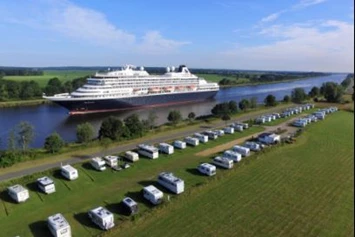 Wohnmobilstellplatz: Toller Blick auf den Wohnmobilstellplatz - Stellplatz am Nord-Ostsee-Kanal