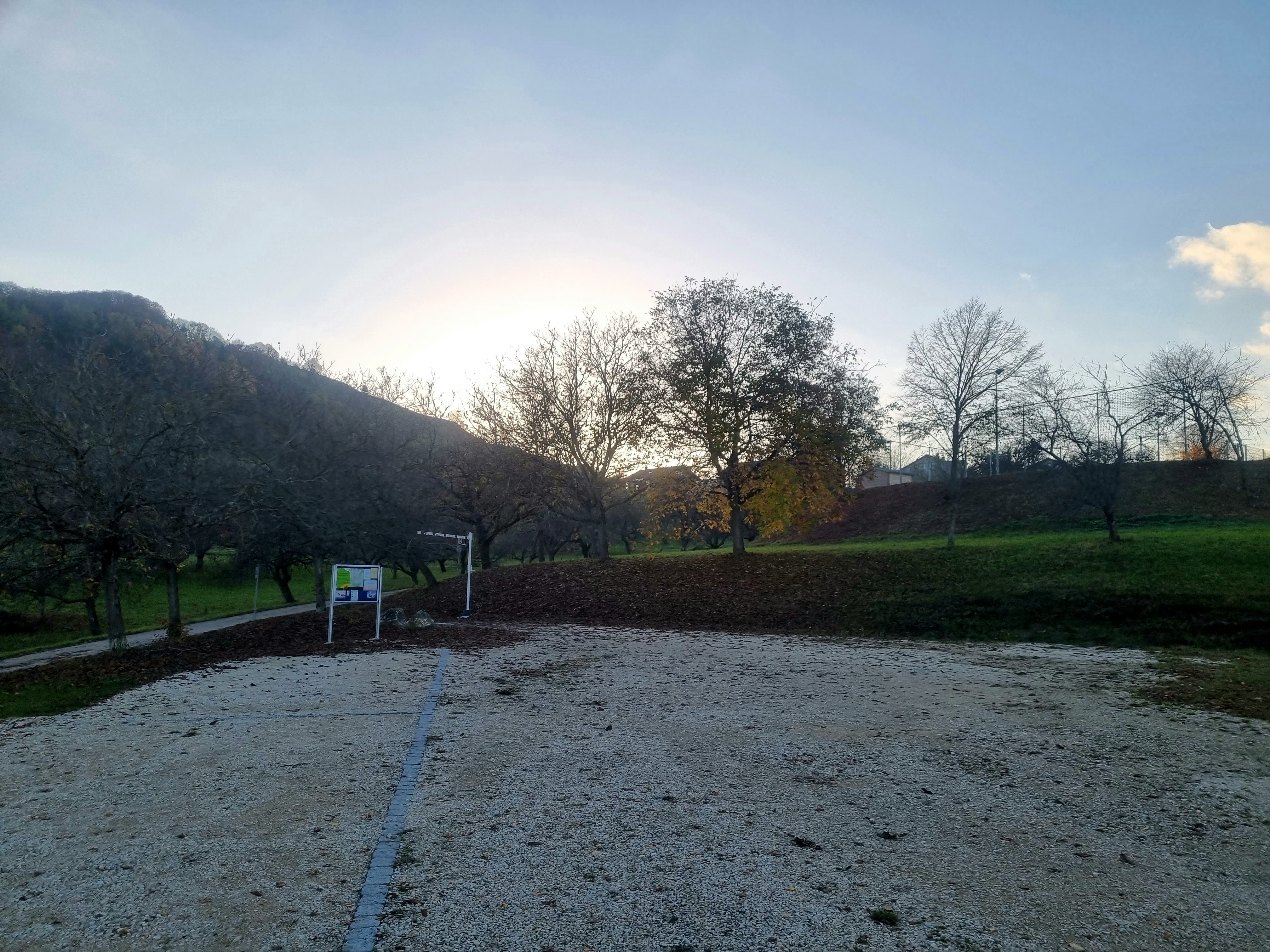 Wohnmobilstellplatz: Wohnmobilstellplatz "Am Schützenhaus" in der Stadt Neuffen