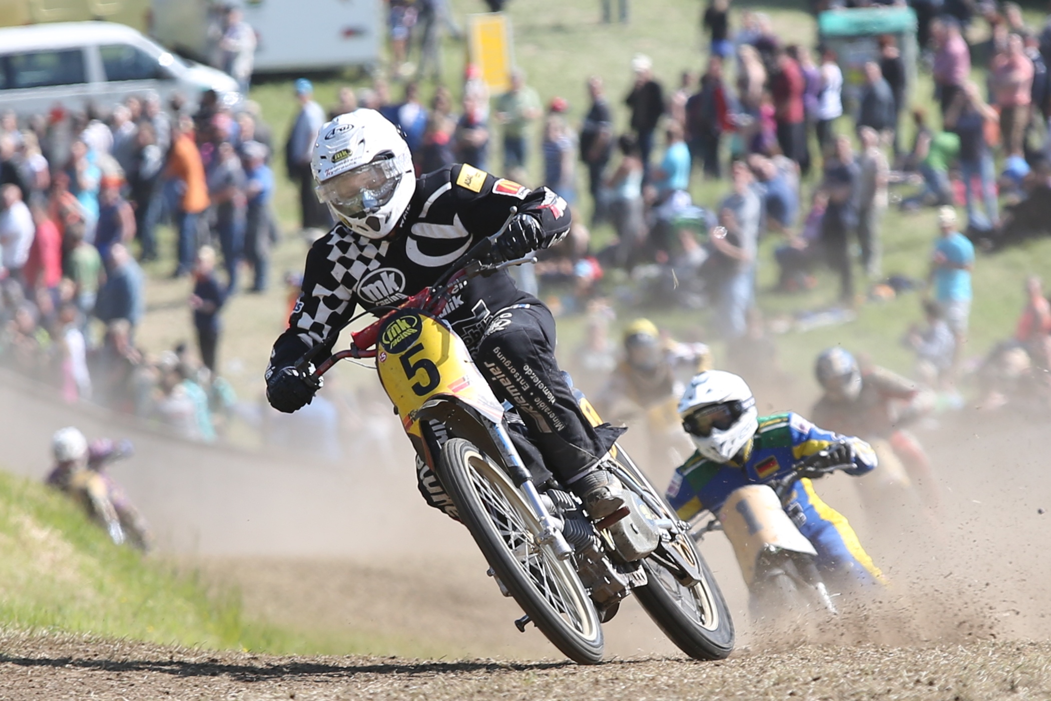 Wohnmobilstellplatz: Bergring Teterow - Europas schönste Grasrennbahn Foto: D. Sievers - Wohnmobilstellplatz Teterow - Environs