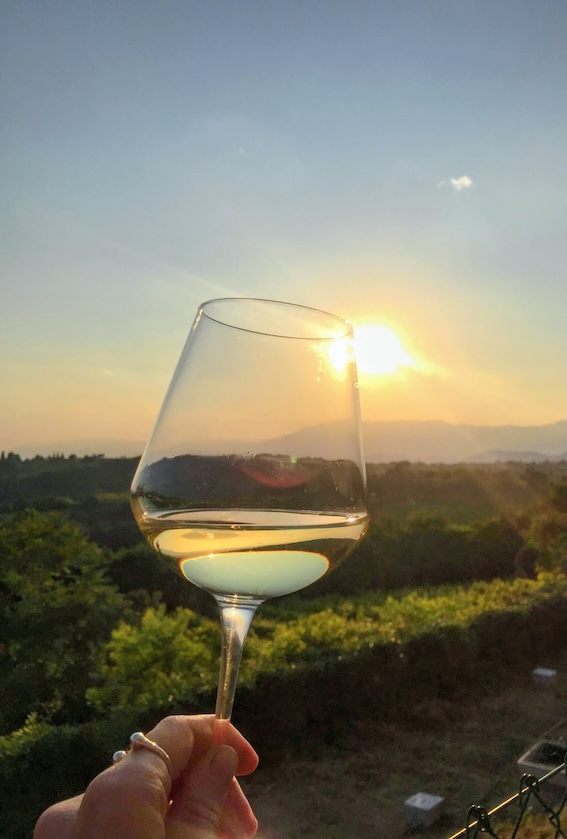 Wohnmobilstellplatz: white wine glass - Agri-Glamping Il Bosco di Marino
