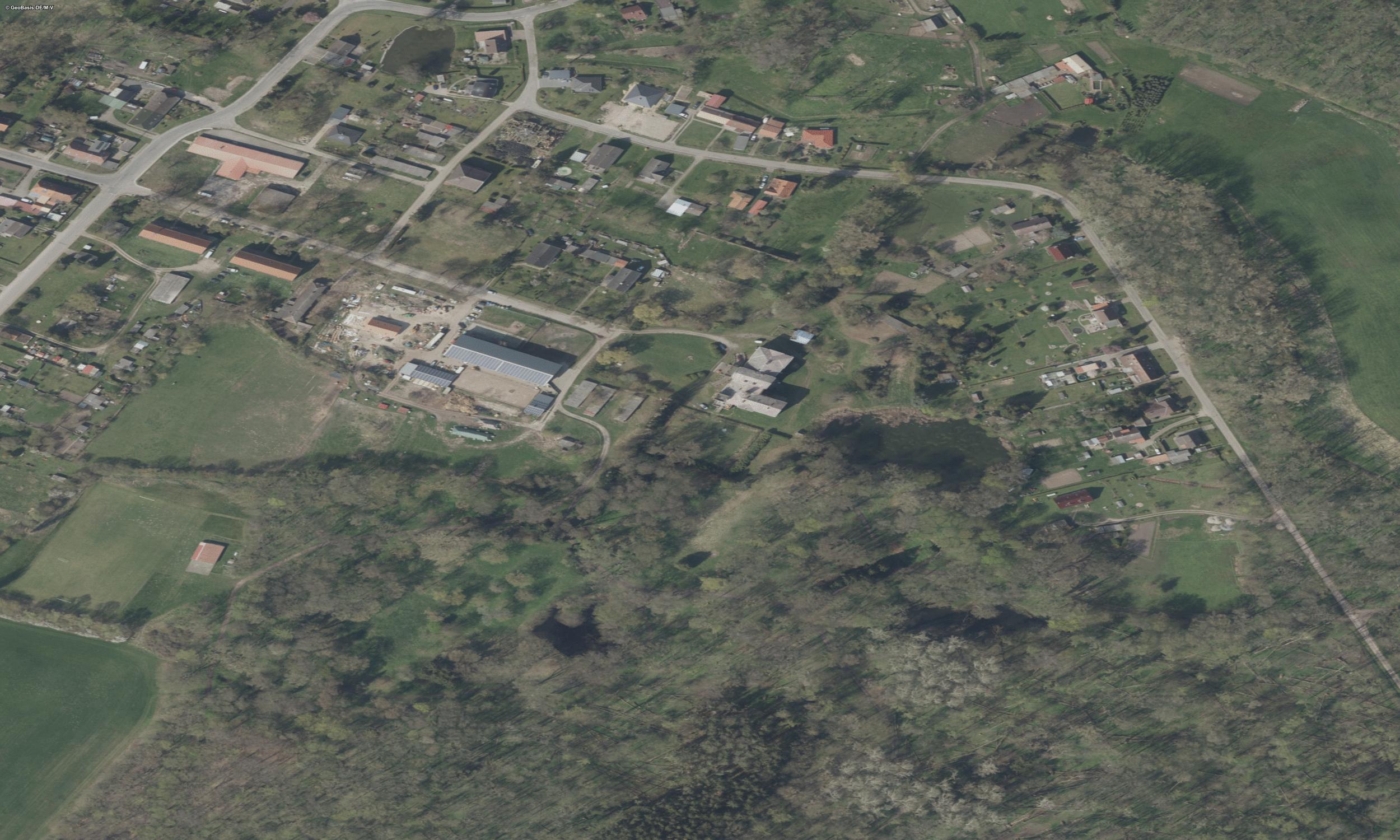 RV park - Heinrichswalde - Gesamtbild - Wohnmobilstellplatz Schloss Gültz 