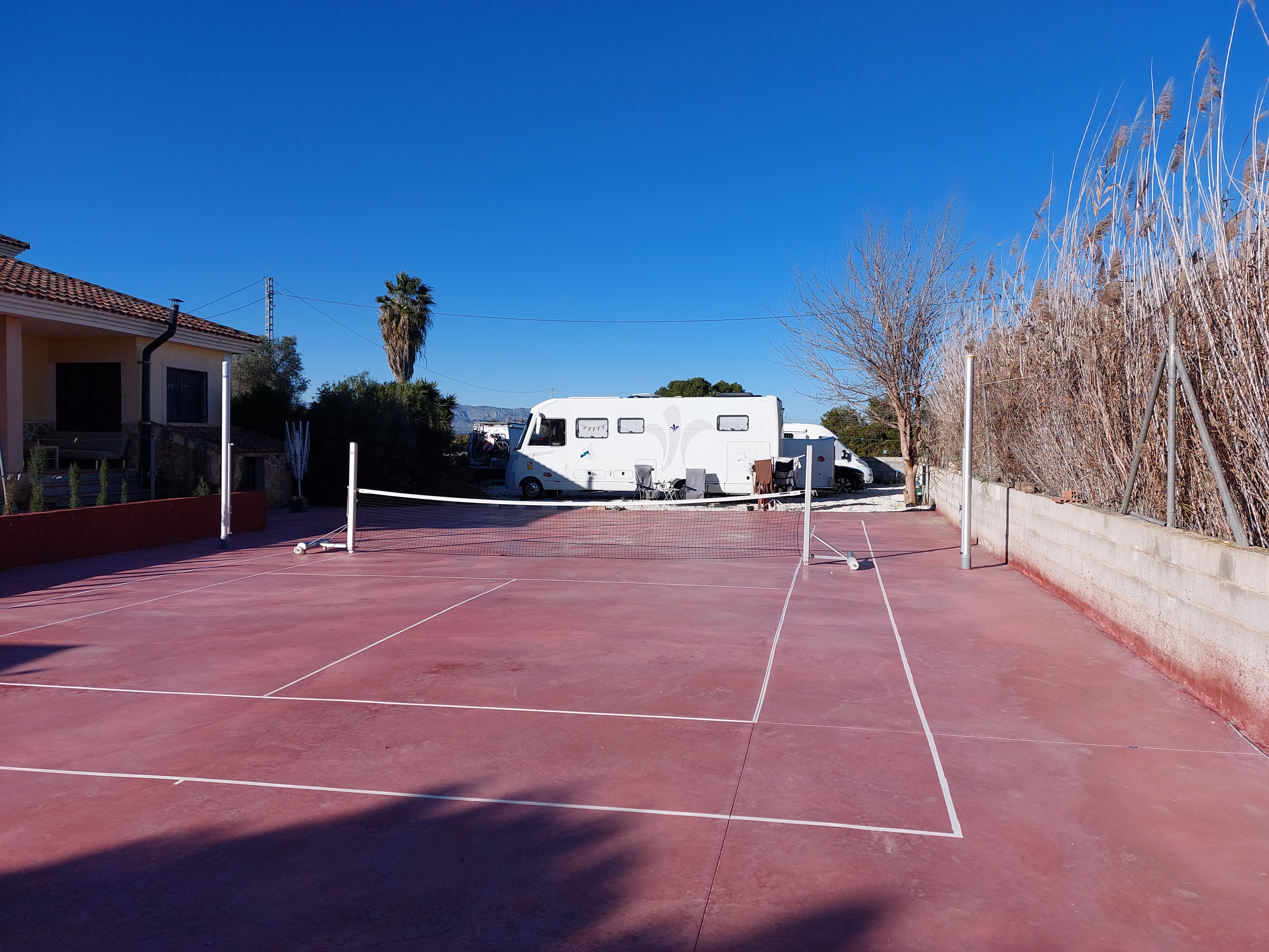 Wohnmobilstellplatz: CamperParking B&B Poolvillasolar