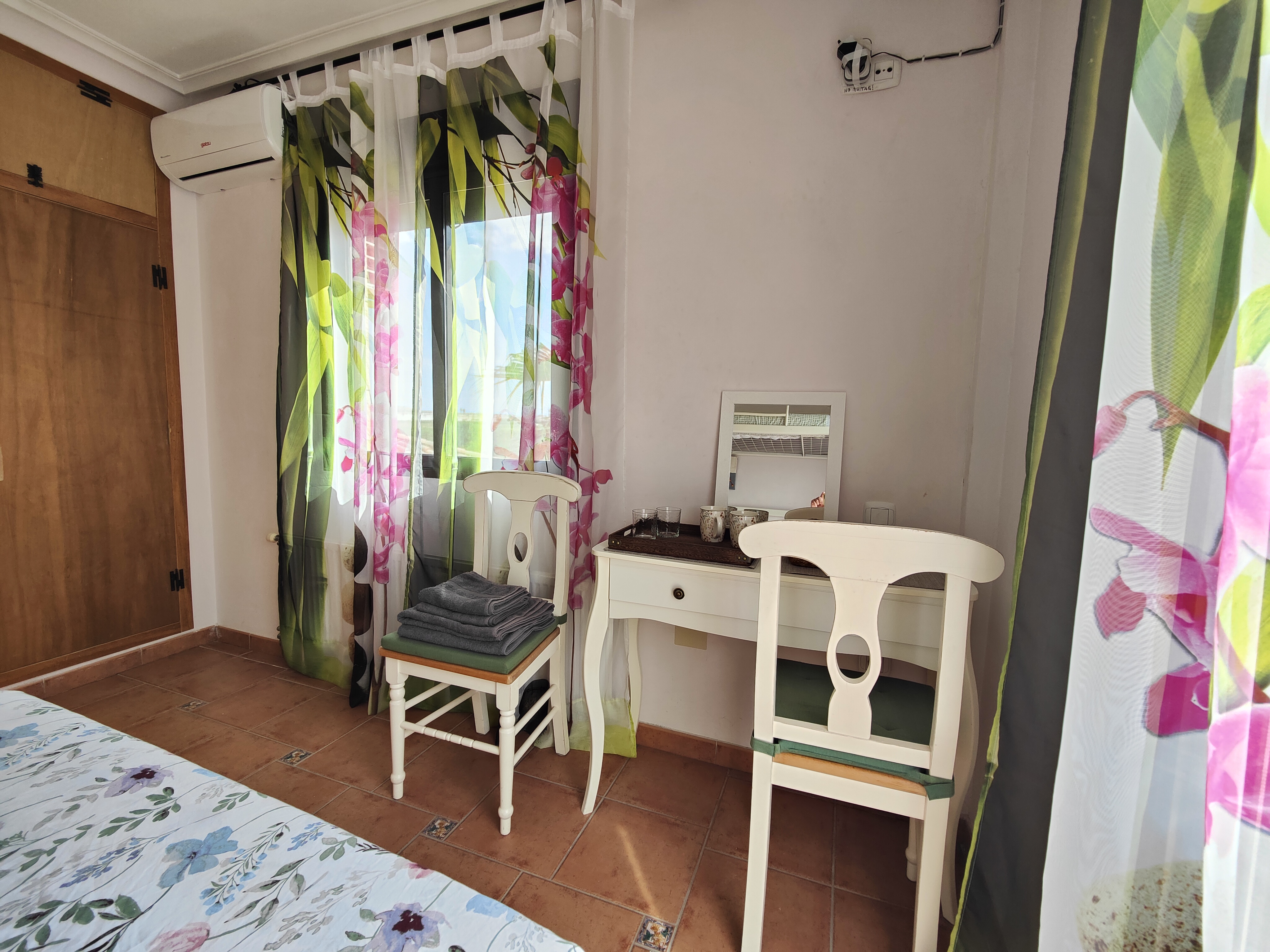 Wohnmobilstellplatz: CamperParking B&B Poolvillasolar